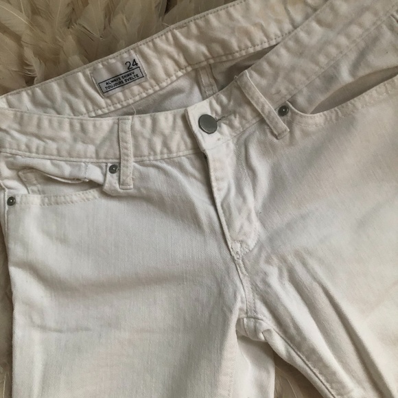 GAP Mid Rise White Jean Size 24 - Picture 1 of 7